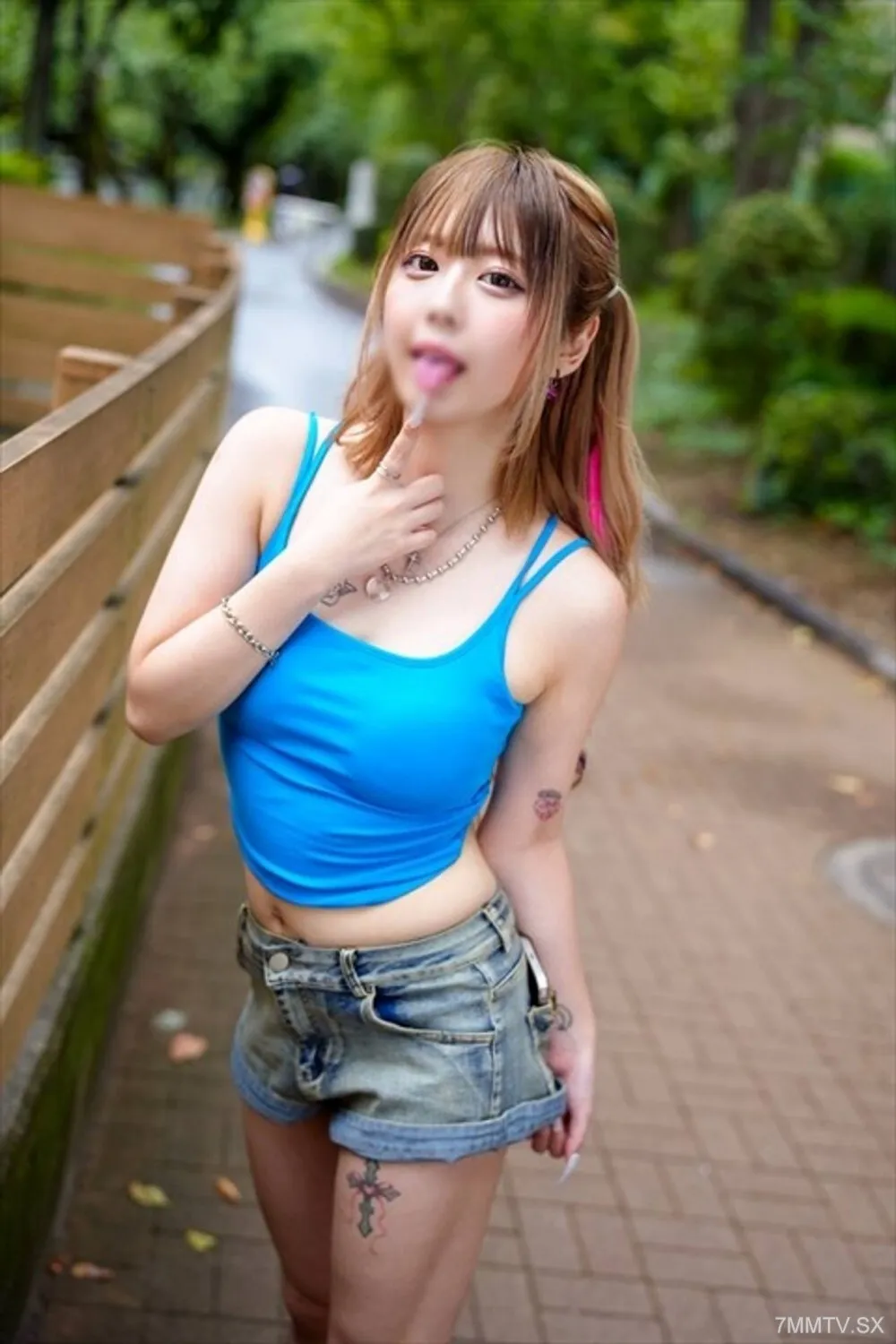 FC2-PPV-4658493 [uncen]